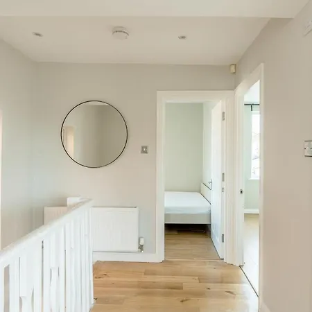 Urban Luxe - Perfect Away From Apartment