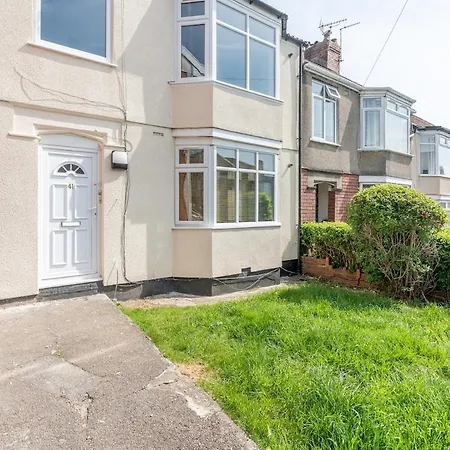 Urban Luxe - Perfect Away From Bristol