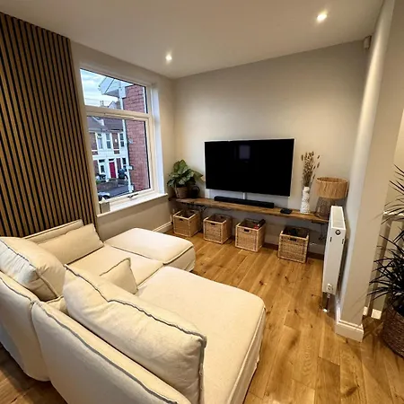 Urban Luxe - Perfect Away From * Bristol