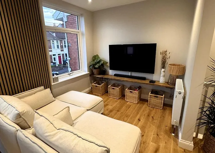 Urban Luxe - Perfect Away From * Bristol